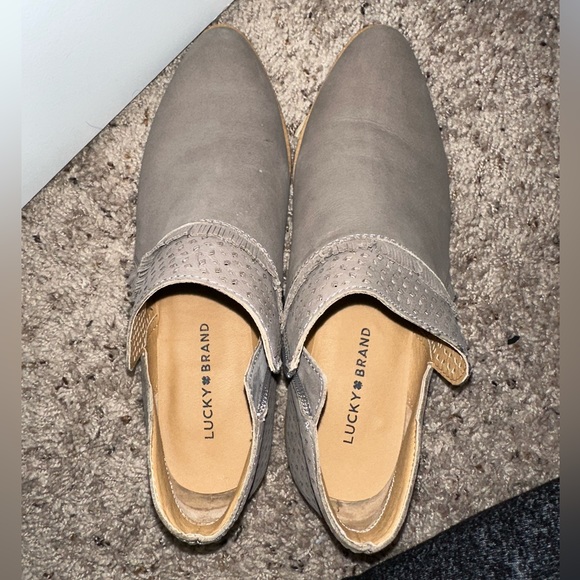 LUCKY BRAND grey leather booties - Picture 3 of 4